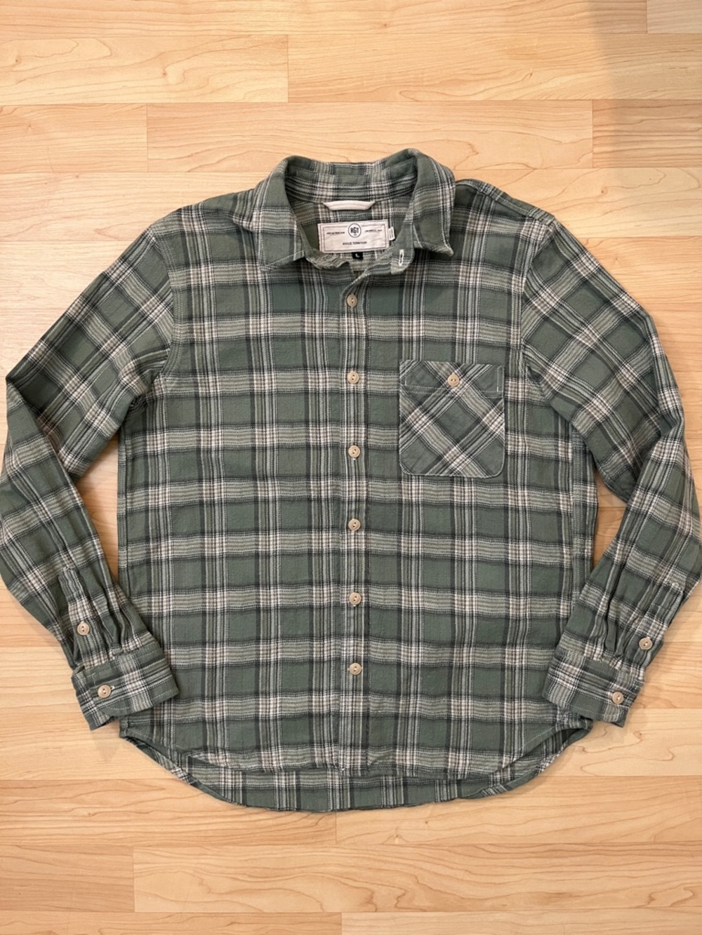 Rogue Territory Oxford Shirt Sage Herringbone Plaid Flannel Style Large - Picture 9 of 9